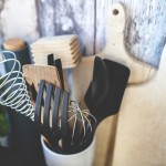 Gastbeitrag: Küchenhelfer aus Silikon oder Holz?